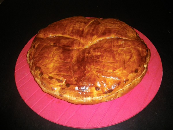 Galette frangipane, amandes caramélisées